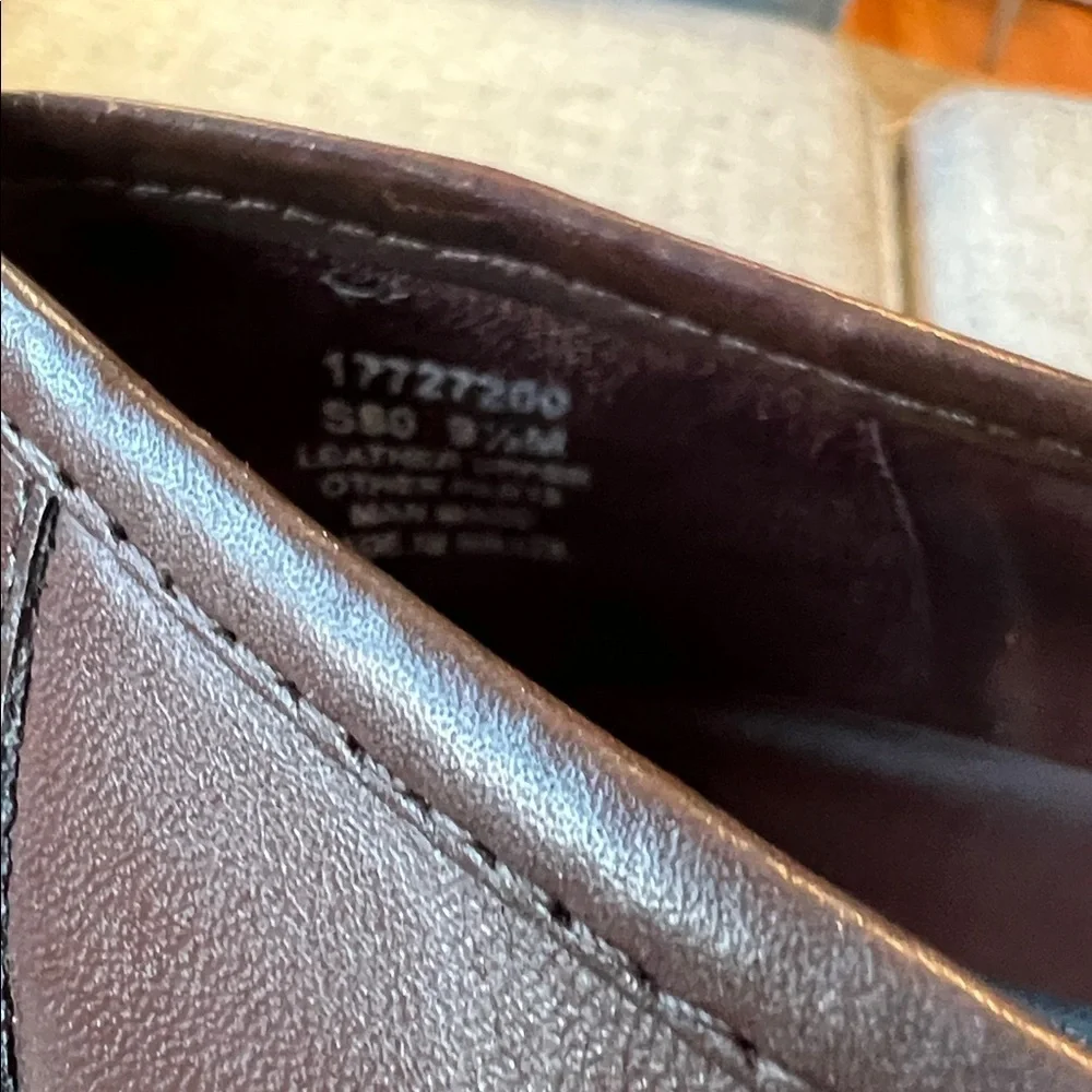 Naturalizer Women’s  Brown Leather Tassle Loafers low block heel Size 9.5 NEW